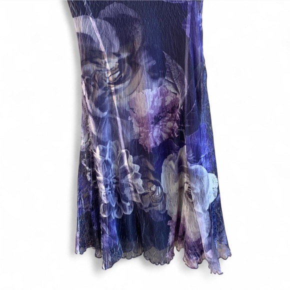 Komarov Blue and Purple Floral Dress! Size Medium! - Picture 4 of 8